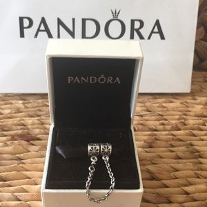 Pandora daisy safety chain